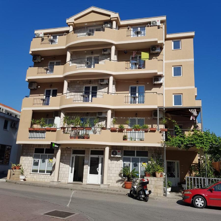 Pedja Zec Exclusive 3+ Apartment